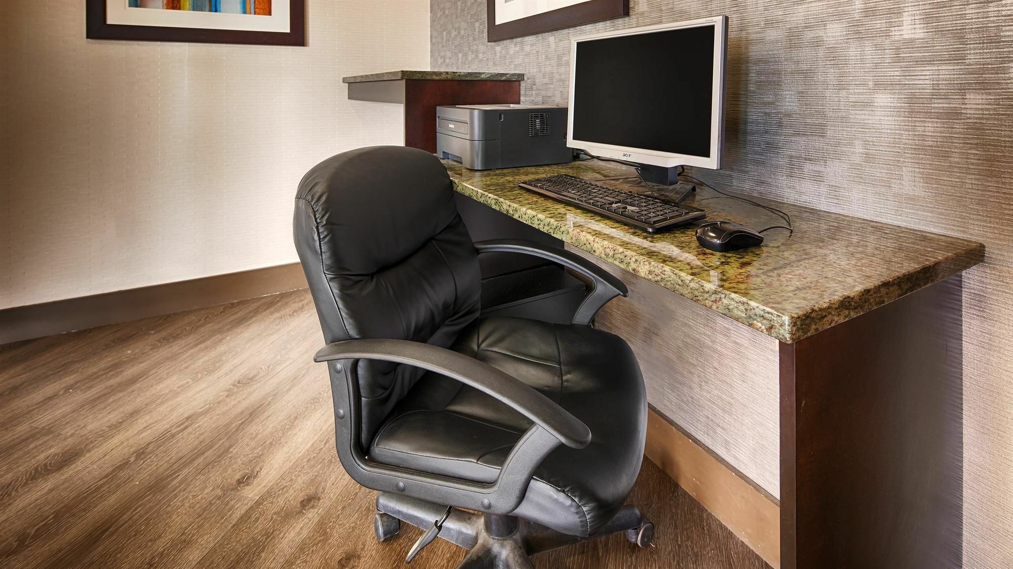 Best Western Greenville Airport Extérieur photo